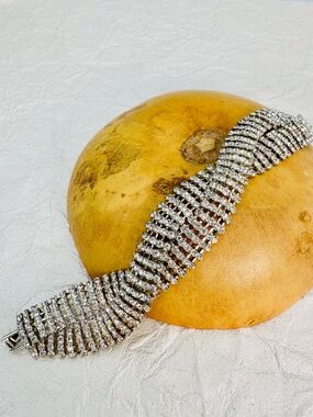 Vintage Multi Row Twist Clear Rhinestone Bracelet 7” Glam Bling Statement Estate